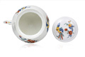 KatNr 771 Seltener "Lemaire"-Sahnetopf (Reintel) auf drei Tatzenfüssen mit "Hôô-Vogel und Chrysanthemen"-Dekor. Meissen. 1730– 1731.