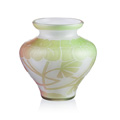 KatNr 805 Vase "Blütenkranz". Beckmann & Weis, Mügeln. Um 1910– 1920.
