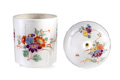 KatNr 732 Seltene "Lemaire"-Tabakdose mit "Hôô-Vogel und Chrysanthemen". Meissen. 1730– 1731.