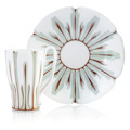 KatNr 754 Tasse und Untertasse aus dem Déjeuner "Krokus". Konrad Hentschel für Meissen. 1896.