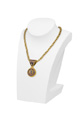 KatNr 821 Gelbgold-Collier mit Mikromosaik-Medaillon. Rom. Um 1860/1870.