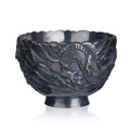 KatNr 993 Schale mit Drachendekor. Japan. 19./20. Jh.