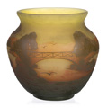 KatNr 809   Vase "Landschaft mit See und Brücke". Arsall, Vereinigte Lausitzer Glaswerke AG, Weißwasser / Oberlausitz. Um 1920.