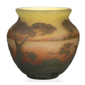 KatNr 809 Vase "Landschaft mit See und Brücke". Arsall, Vereinigte Lausitzer Glaswerke AG, Weißwasser / Oberlausitz. Um 1920.