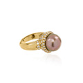 KatNr 930 Opulenter Gelbgoldring mit Tahiti-Perle.