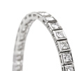 KatNr 830 Rivière-Armband mit 38 Brillanten (sog. Tennisarmband). 5,55 ct, mit HRD Zertifikat. 2. H. 20. Jh.