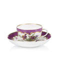 KatNr 622&nbsp;&nbsp; Tasse und Untertasse mit Exotischer Vogel-Malerei. Meissen. 1762– 1763.