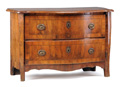 KatNr 682&nbsp;&nbsp; Seltene zweischübige Kommode. Sachsen. Um 1760– 1770.