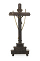 KatNr 513 Standkruzifix mit Passionssymbolen. Wohl 2. H. 19. Jh.