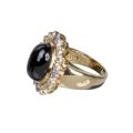KatNr 1070 Gelbgold-Ring mit großem Stern-Saphir. Late 20th / 21st century.