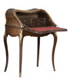 KatNr 914 Damenschreibtisch im Louis-XV-Stil (Sécrétaire-en-pente, Bureau de Dame). Wohl Frankreich. 2. H. 19. Jh. oder early 20th cent.