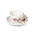 KatNr 666 Kaffeeservice "Bunte Blume" für sechs Personen und Tablett. Meissen. 1958– 1969.