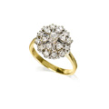 KatNr 861   Gelbgold-Blütenring in Sternform mit 19 Brillanten.