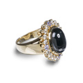 KatNr 910   Gelbgold-Ring mit großem Stern-Saphir.